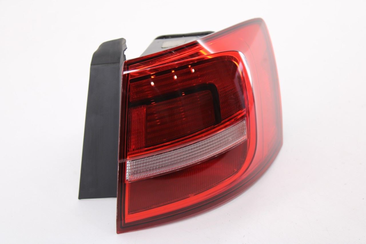2016-18 Volkswagen Jetta Sport Rear Right Passenger Side Tail Light Lamp *ReaD*3