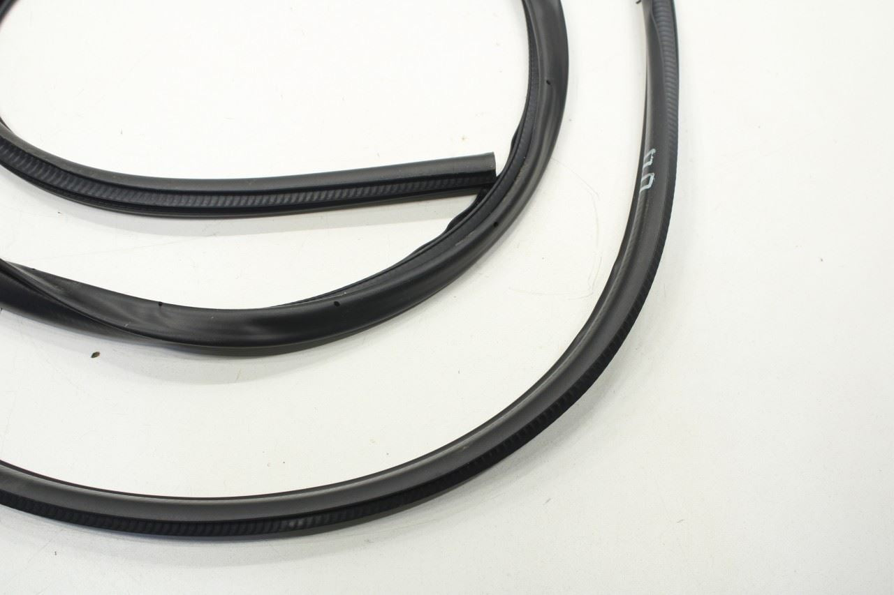 2017-22 Nissan Rogue Sport SL AWD Front RH Door Weatherstrip On Body 76921-6MA0A - Alshned Auto Parts