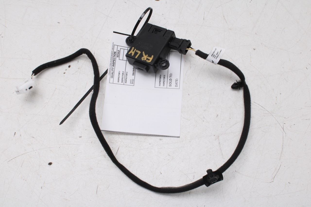 2023-24 Kia Sportage Hybrid EX Front Left Seat USB Charger w/ Cable 96125-P1600 - Alshned Auto Parts
