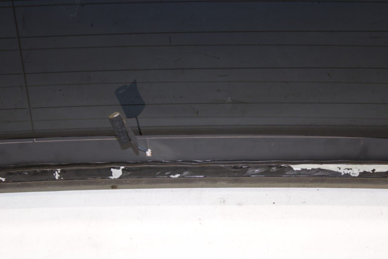 2014-2024 Maserati Ghibli S Q4 Rear Back Window Glass 673003590 OEM - Alshned Auto Parts