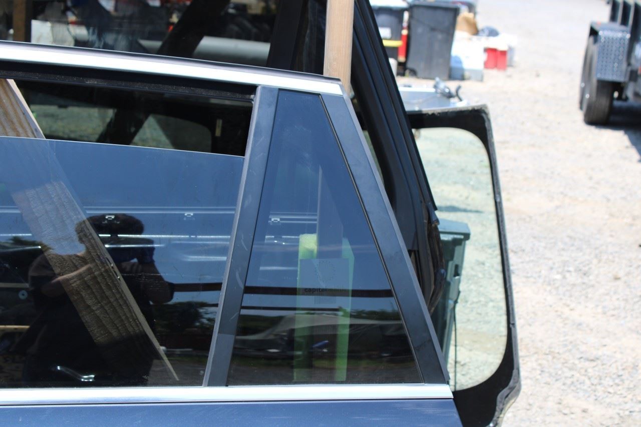 2014-2018 BMW X5 xDrive35i Rear Left Door Shell Panel w/ Glasses 41517386739 OEM - Alshned Auto Parts