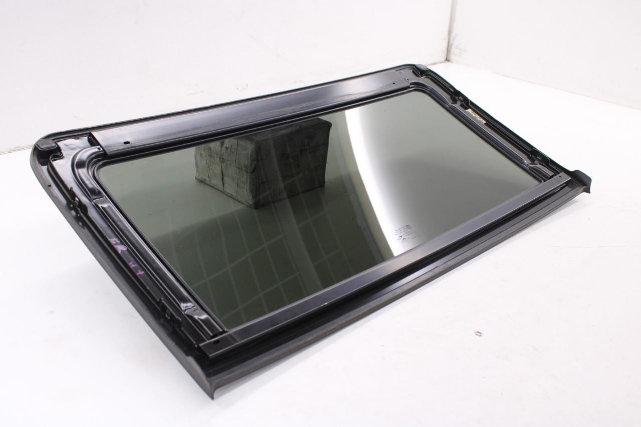 2017-2019 Buick LaCrosse Premium Roof Window Front Sunroof Panel Glass 841177357