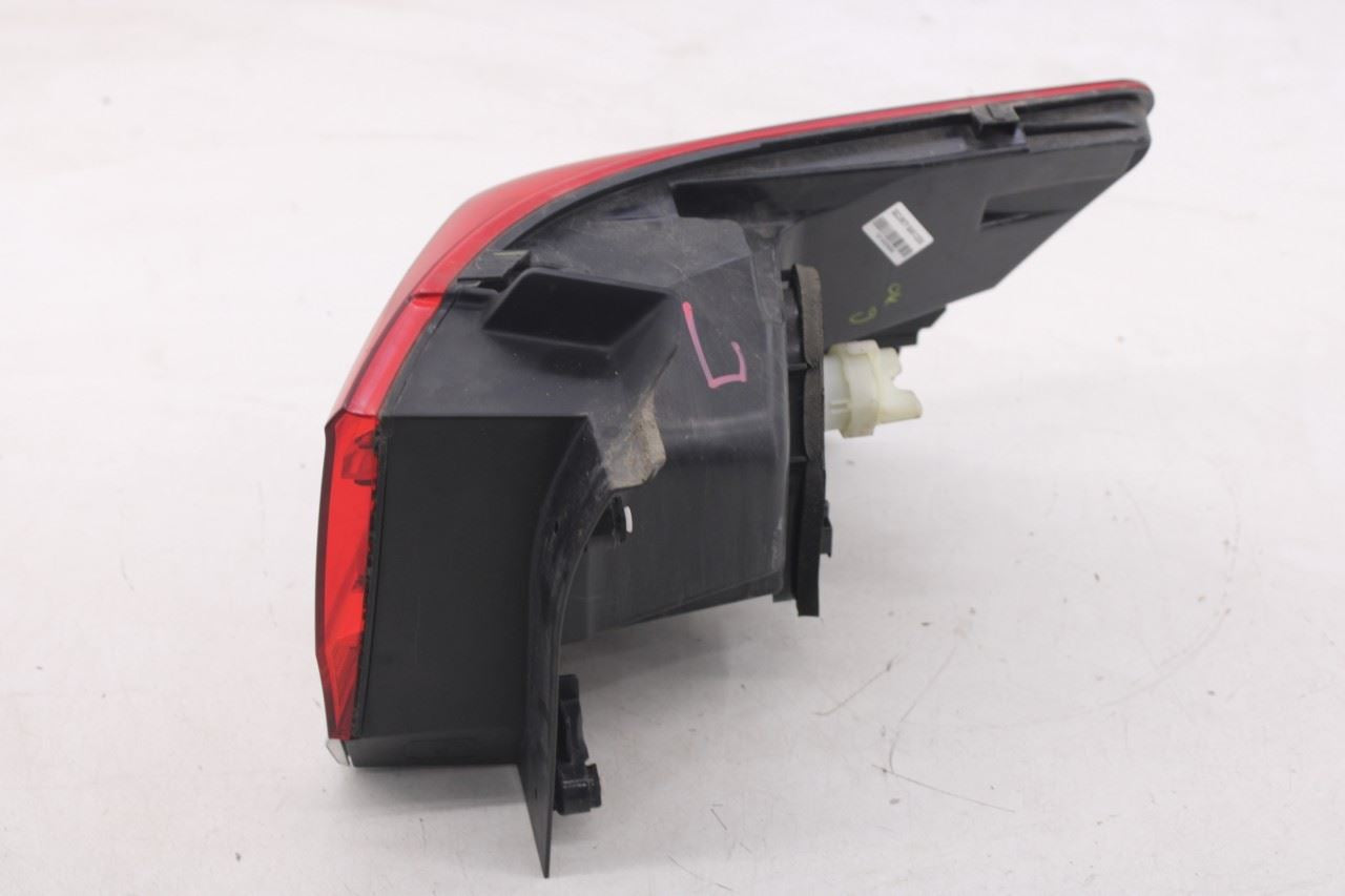 2021-24 Volkswagen Atlas SE Rear Left Driver Side Tail Light Lamp 3CN-945-095-D7