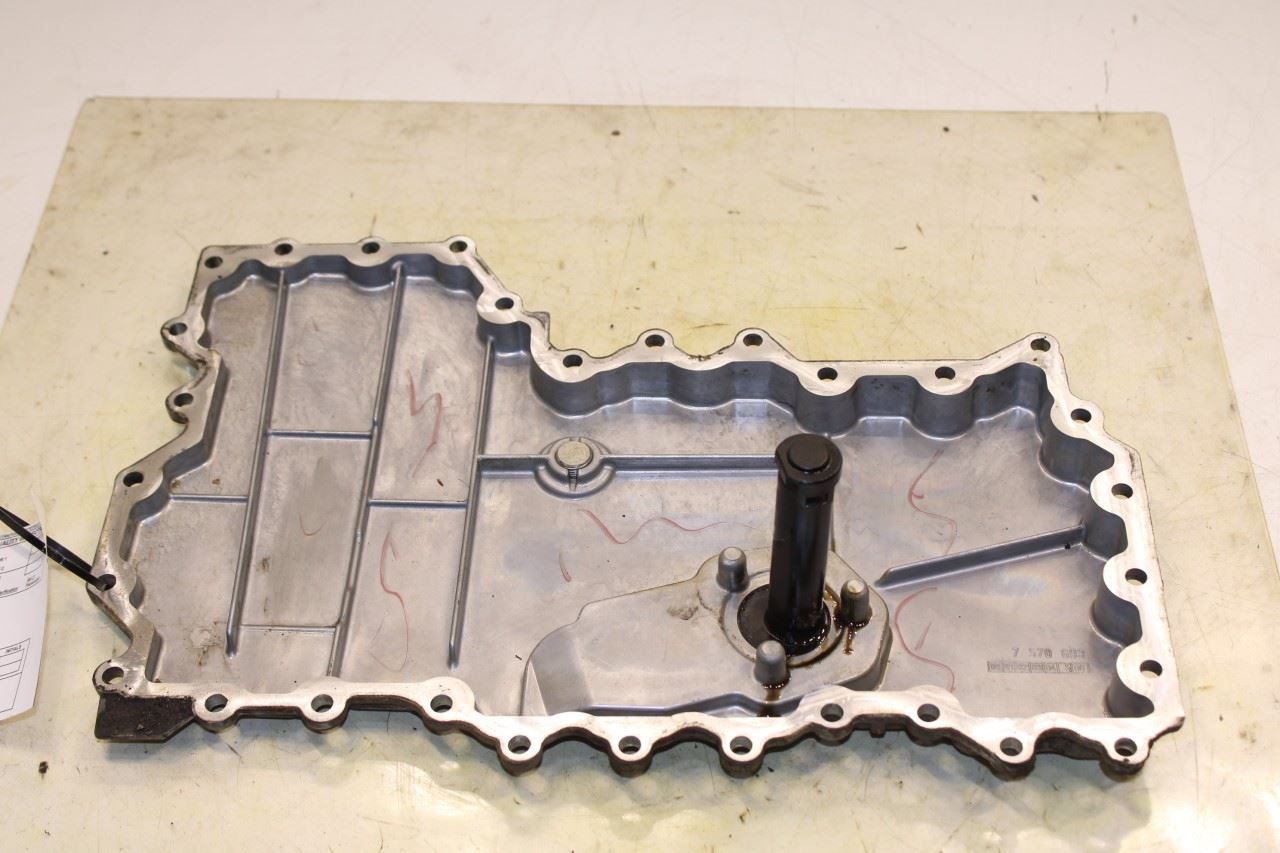 2010-2015 BMW 750Li xDrive 4.4L AWD Engine Motor Lower Oil Pan 7570694 OEM - Alshned Auto Parts