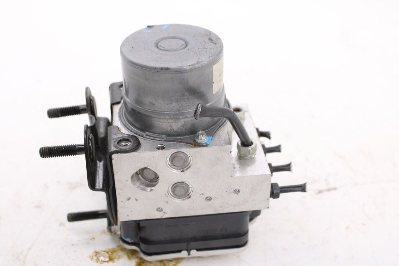 23-25 Toyota Corolla LE 2L ABS Anti Lock Brake Pump Control Module 44050-02M013