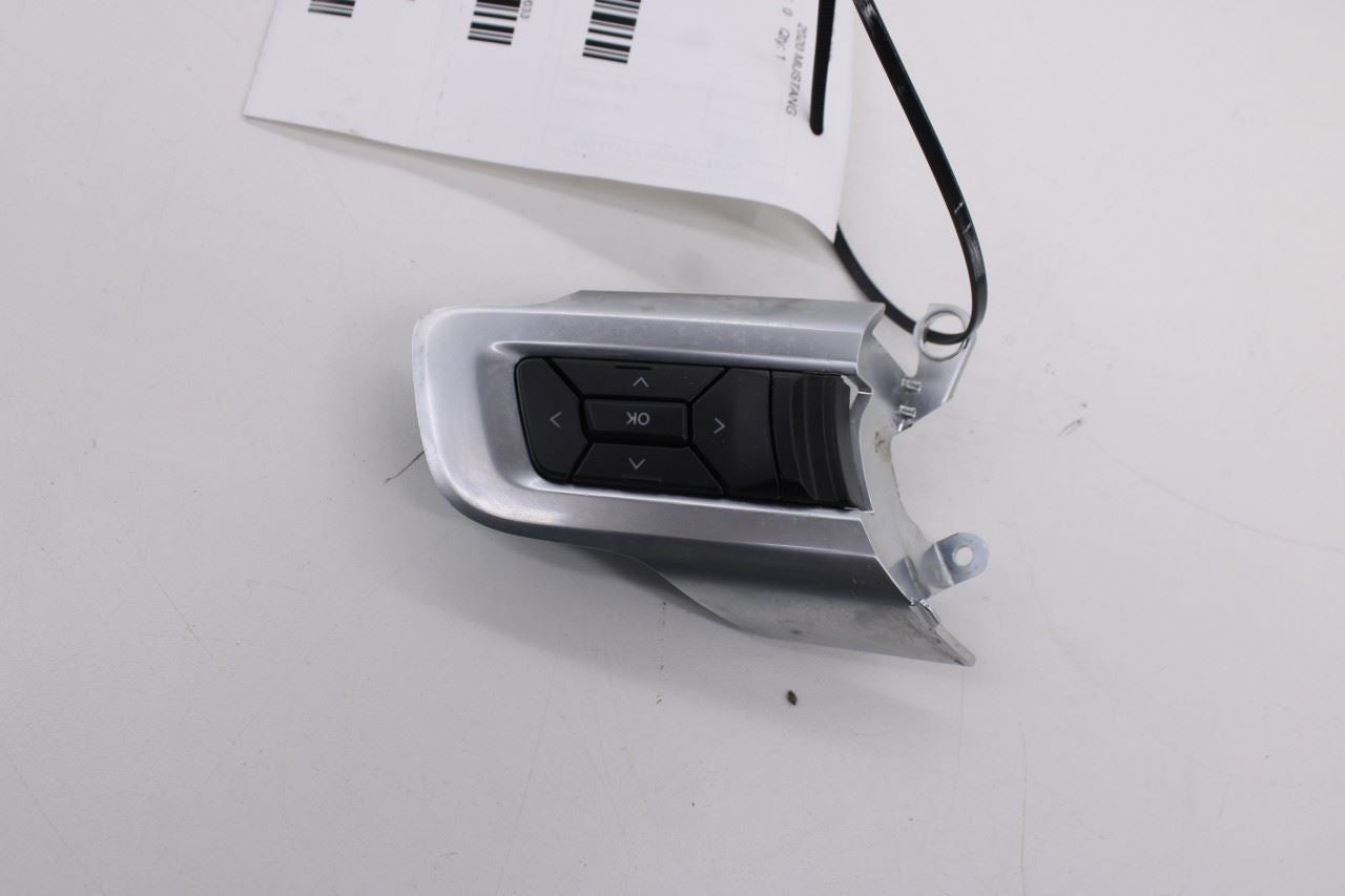 2018-23 Ford Mustang GT 5.0L Steering Wheel Upper Control Switch Buttons w/ Trim2