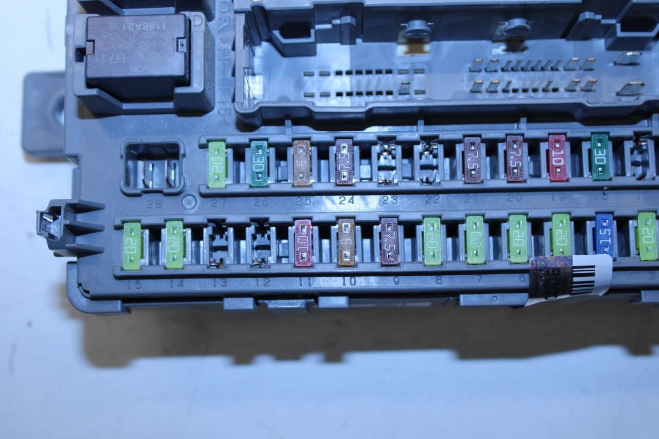 17-20 Acura MDX Advance 3.5L Cabin Instrument Panel RH Fuse Relay Junction Block - Alshned Auto Parts