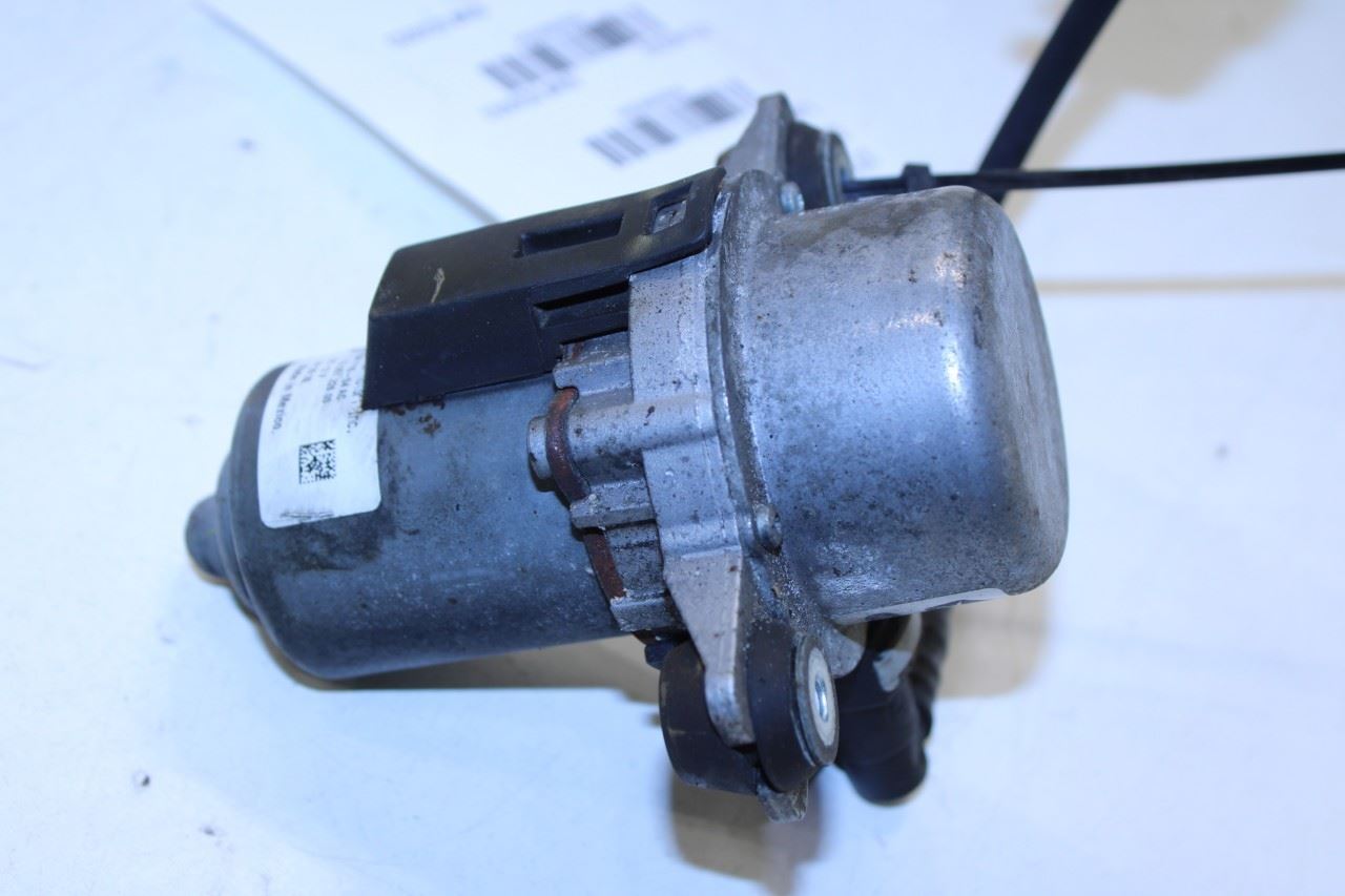 2014-18 Jeep Cherokee 75th Anniversary 3.2L 4WD Brake Vacuum Pump 4581672AC OEM - Alshned Auto Parts
