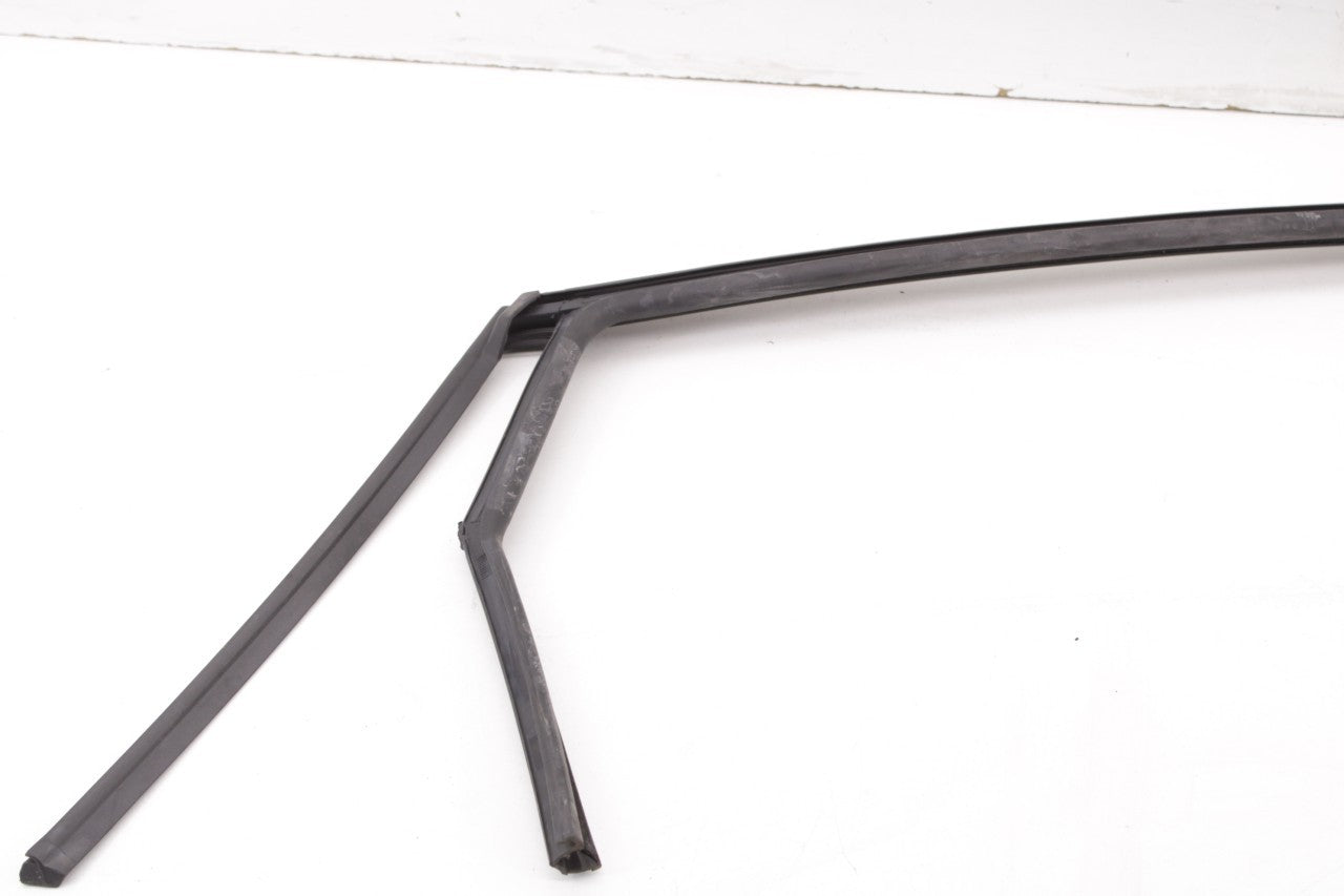 16-18 KIA Sorento EX RR LH Door Run Channel w/ Belt Outer and Inner Weatherstrip - Alshned Auto Parts