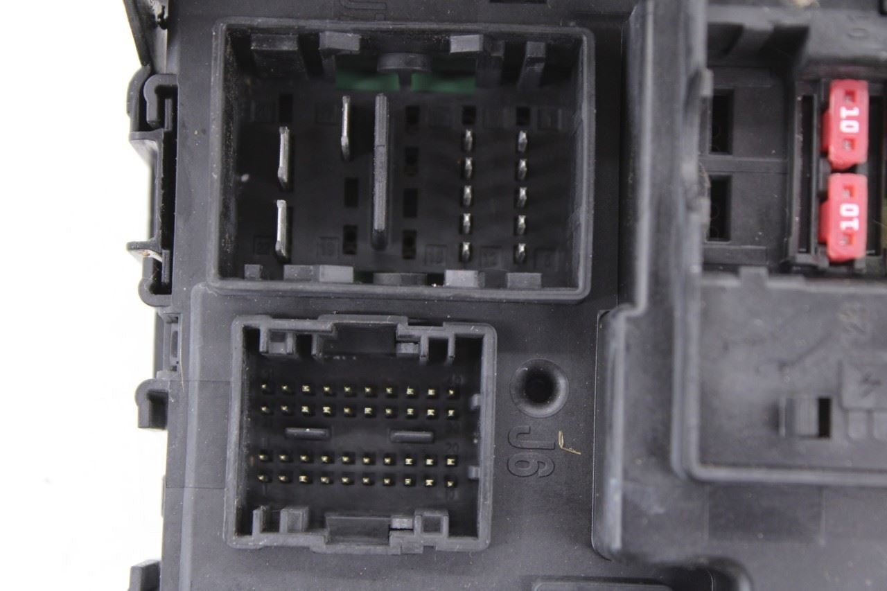 2015-17 Ford Mustang Conv V6 3.7L BCM Body Control Module Fuse Relay Box *ReaD* - Alshned Auto Parts