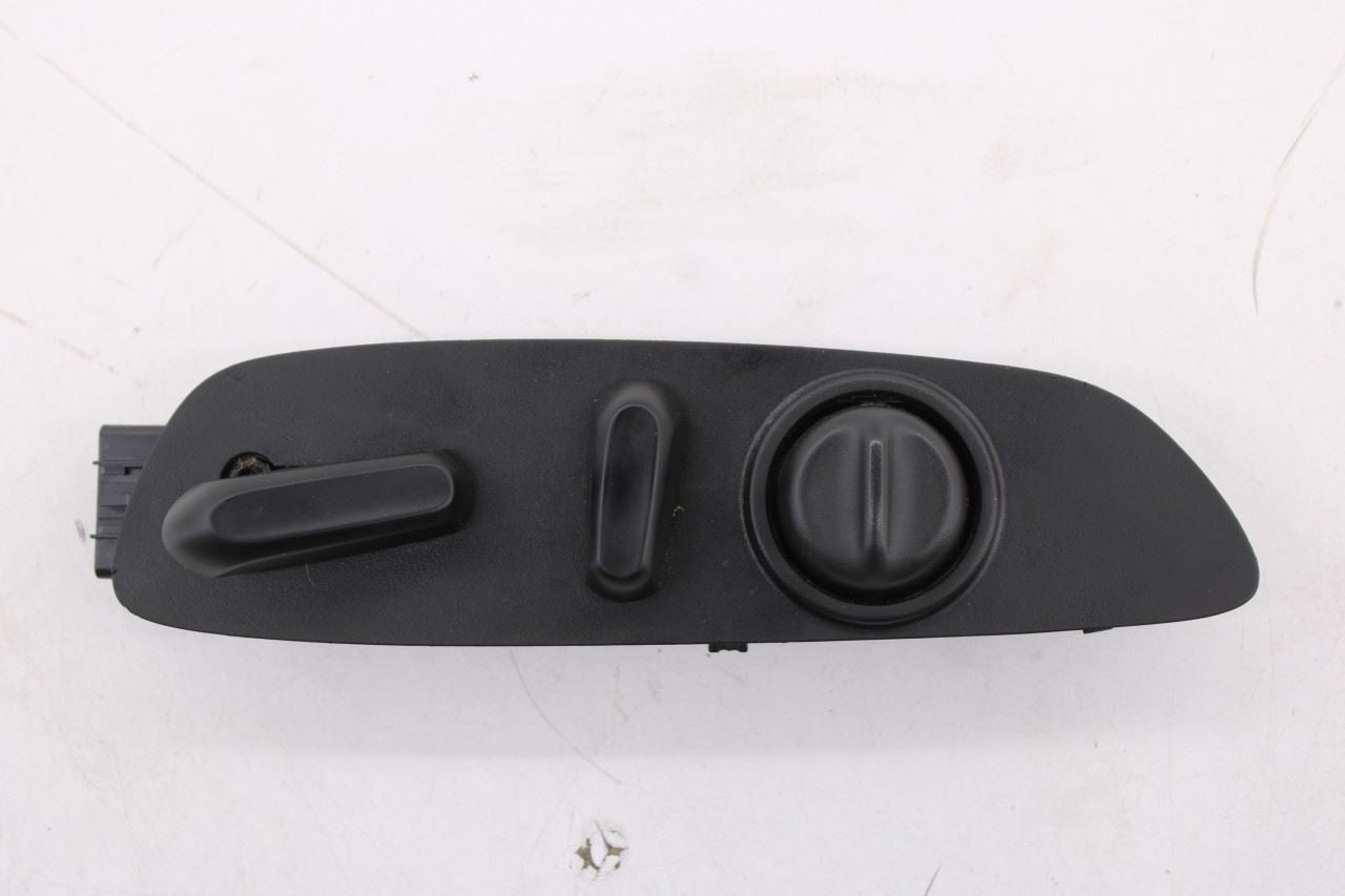 2018-2024 Chevrolet Equinox LT Front Left Power Seat Control Switch 25974714 OEM0