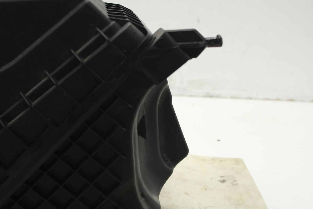 2019-2020 Kia Sorento LX 3.3L FWD Air Intake Cleaner Assembly 28110C5250 OEM - Alshned Auto Parts