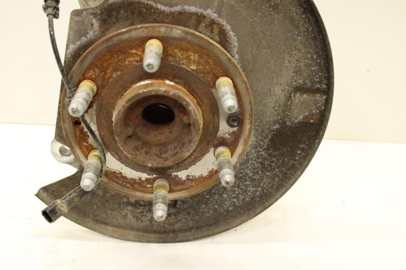 2019-2024 Chevrolet Silverado 1500 Front Right Spindle Knuckle Hub 84453669 OEM - Alshned Auto Parts