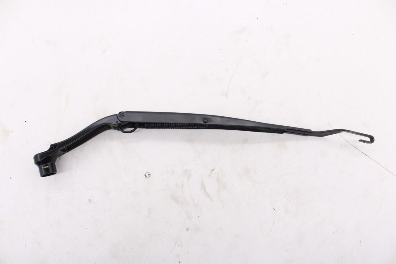 2014-2015 Dodge Durango SXT Front Right and Left Windshield Wiper Arm 68194928AA9
