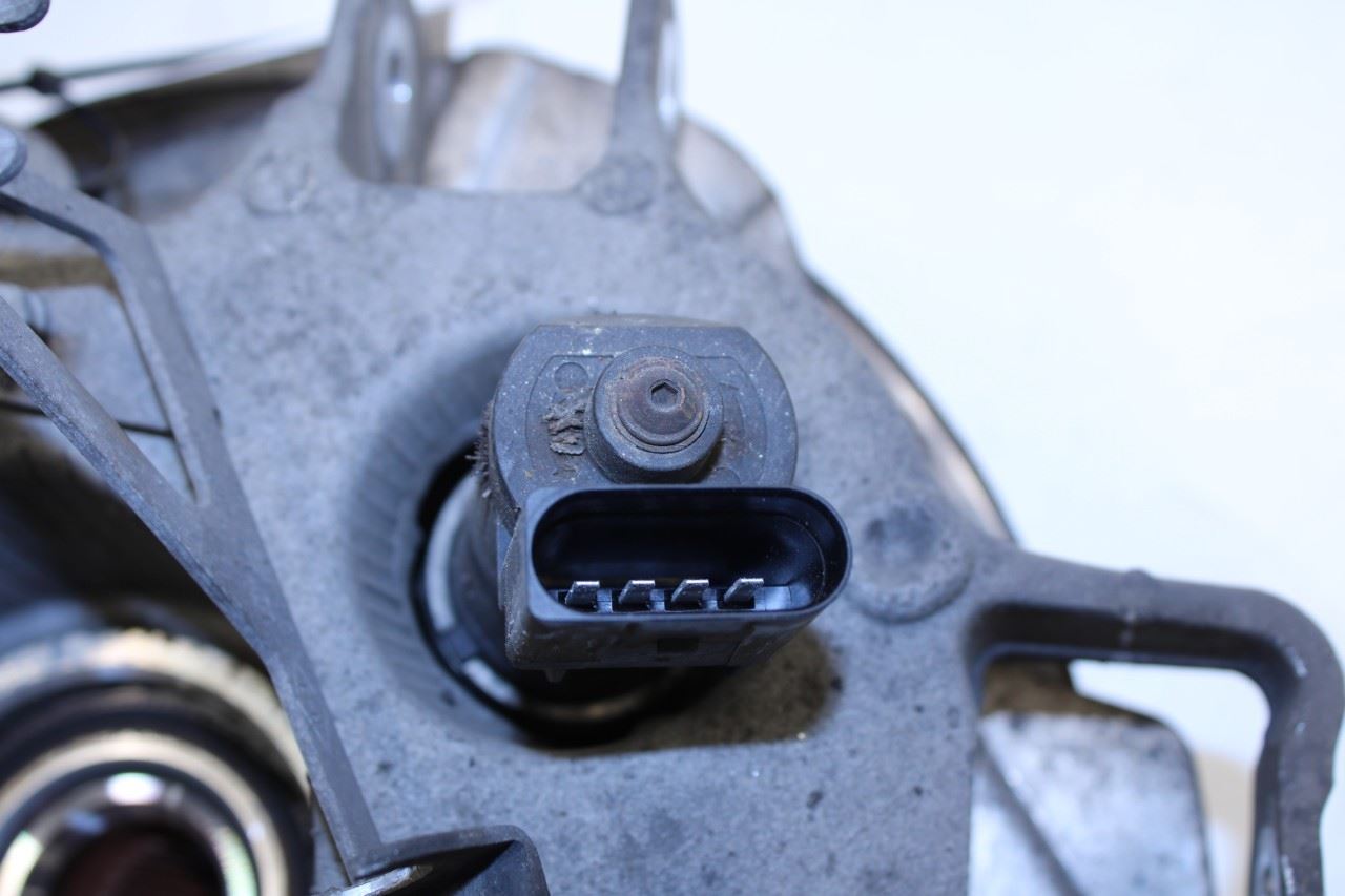 2014-2016 Porsche Panamera 4 3.6L AWD Rear Driver Left Side Spindle Knuckle Hub - Alshned Auto Parts