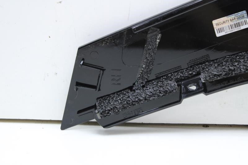 2018-2024 Buick Enclave RR RH Side Door Rearward Applique Molding 84268006 OEM - Alshned Auto Parts