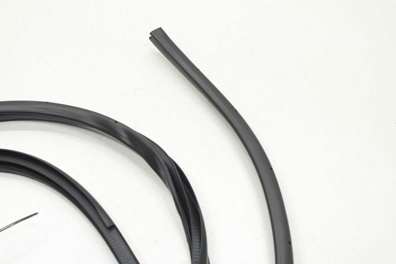 17-22 Nissan Rogue Sport SL AWD Rear Left Door Weatherstrip On Body 76924-6MA0A - Alshned Auto Parts