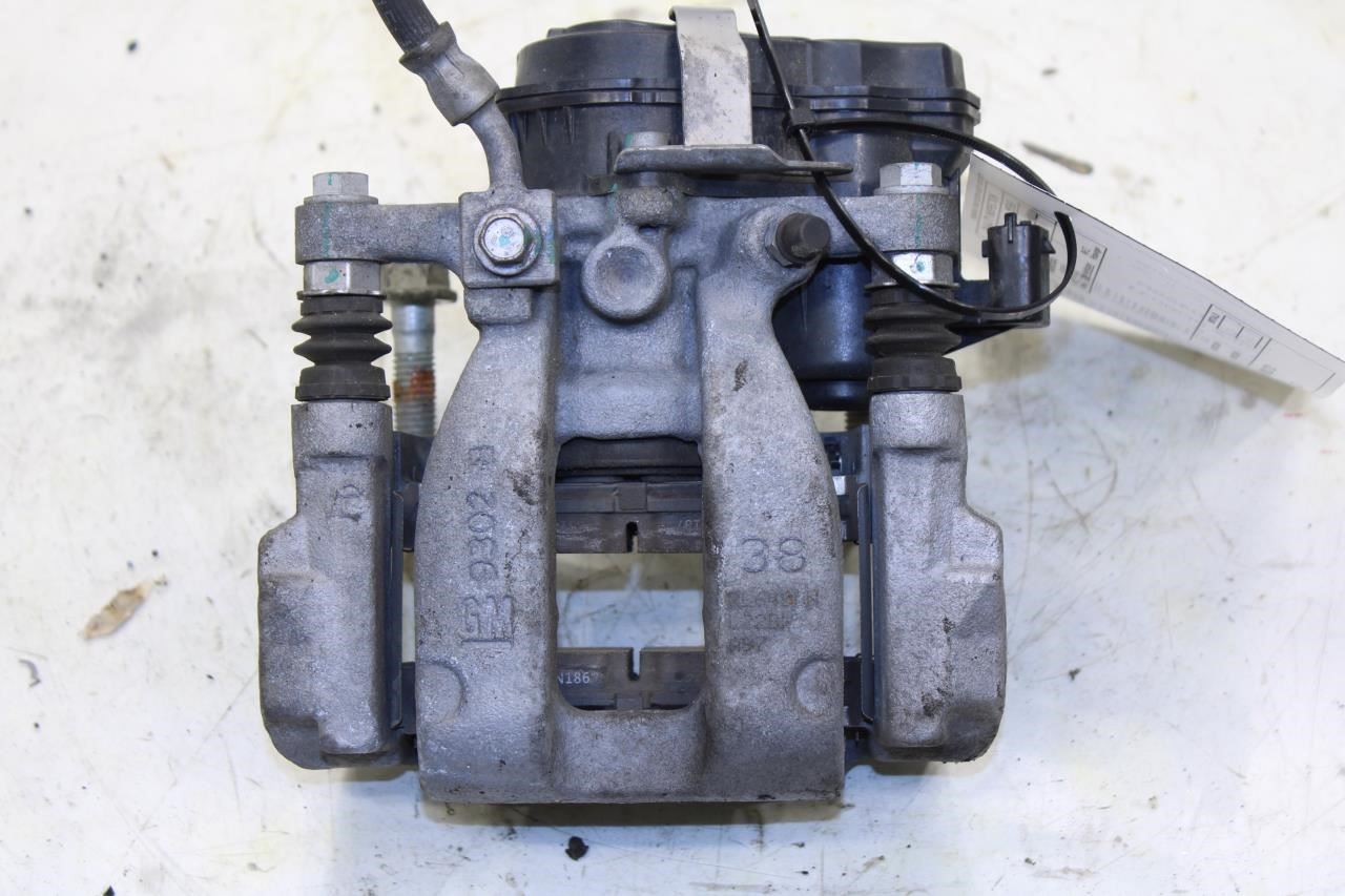 2019-2025 Cadillac XT4 Premium Rear Right Side Brake Disc Caliper 13517686 OEM - Alshned Auto Parts