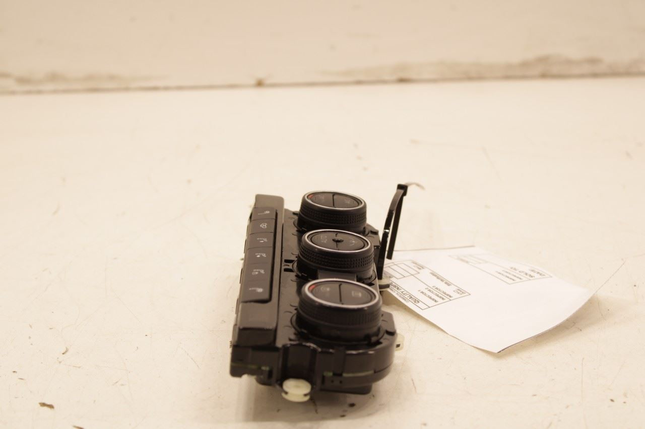 2015-19 Volkswagen Passat SE Dash AC Heater Climate Control Panel 561907044AMIKY - Alshned Auto Parts