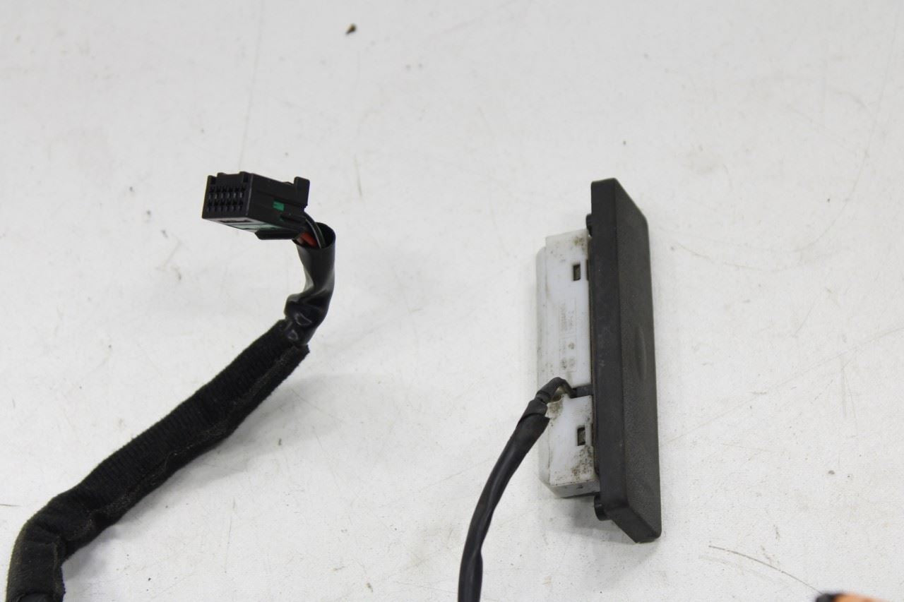 2016-2020 Kia Sorento LX License Plate Lamp Set w/ Liftgate Release Lock Handle - Alshned Auto Parts