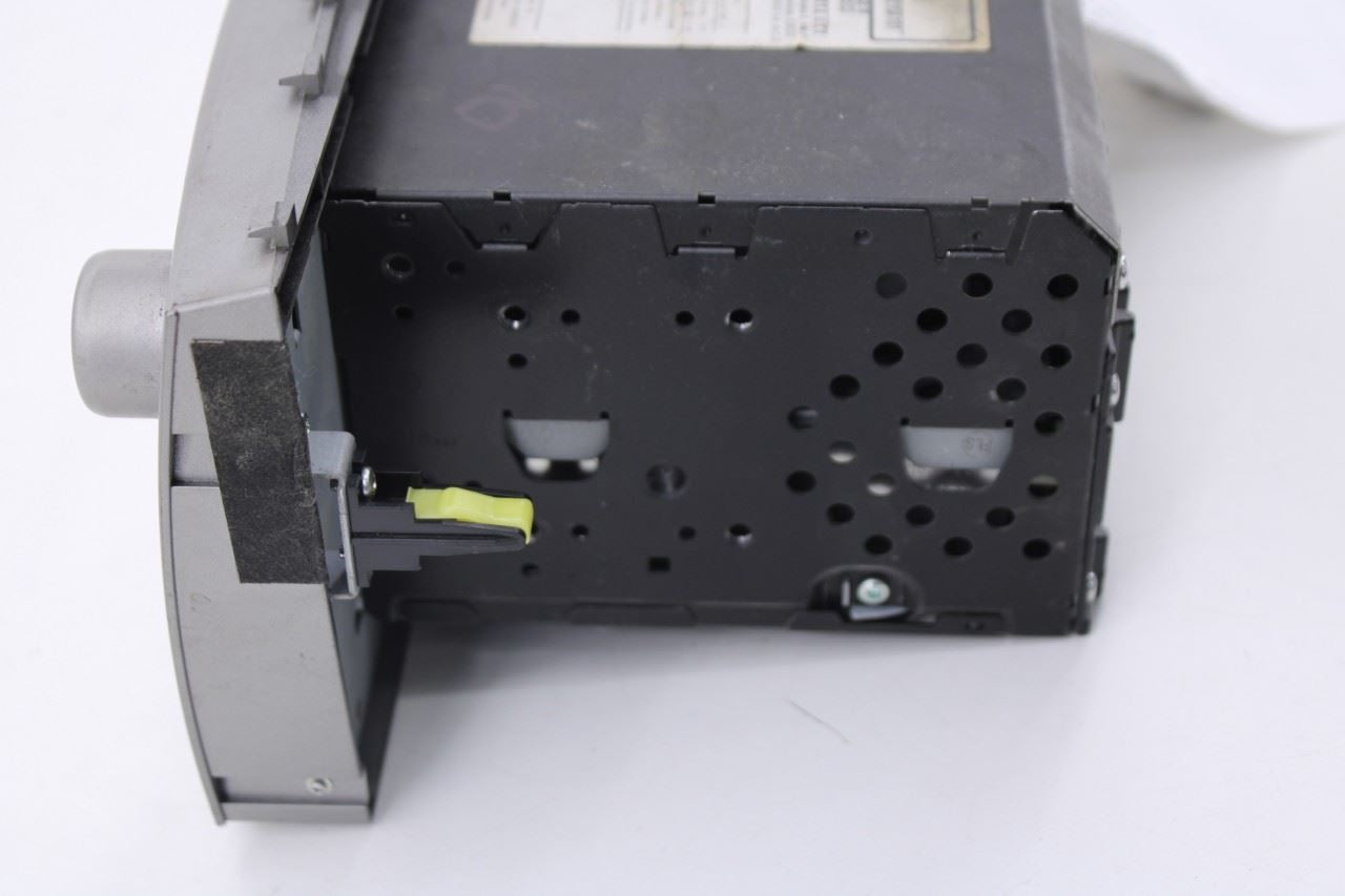 2007-2009 Toyota Camry Fujitsu Ten CD Player Radio Faceplate Control w/ Receiver12