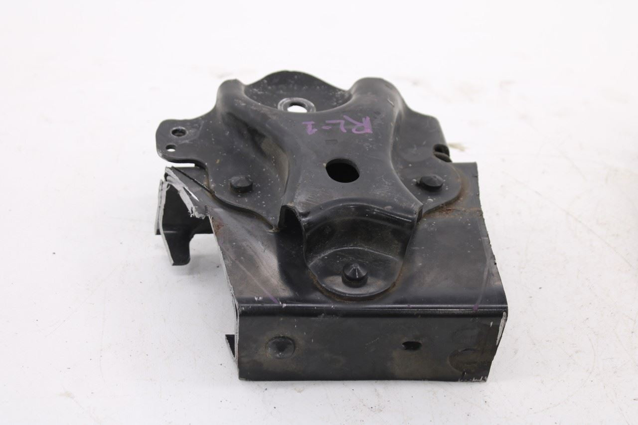 15-23 Toyota Tacoma SR5 3.5L Rear Frame Left Side Leaf Spring Mount Bracket Set7