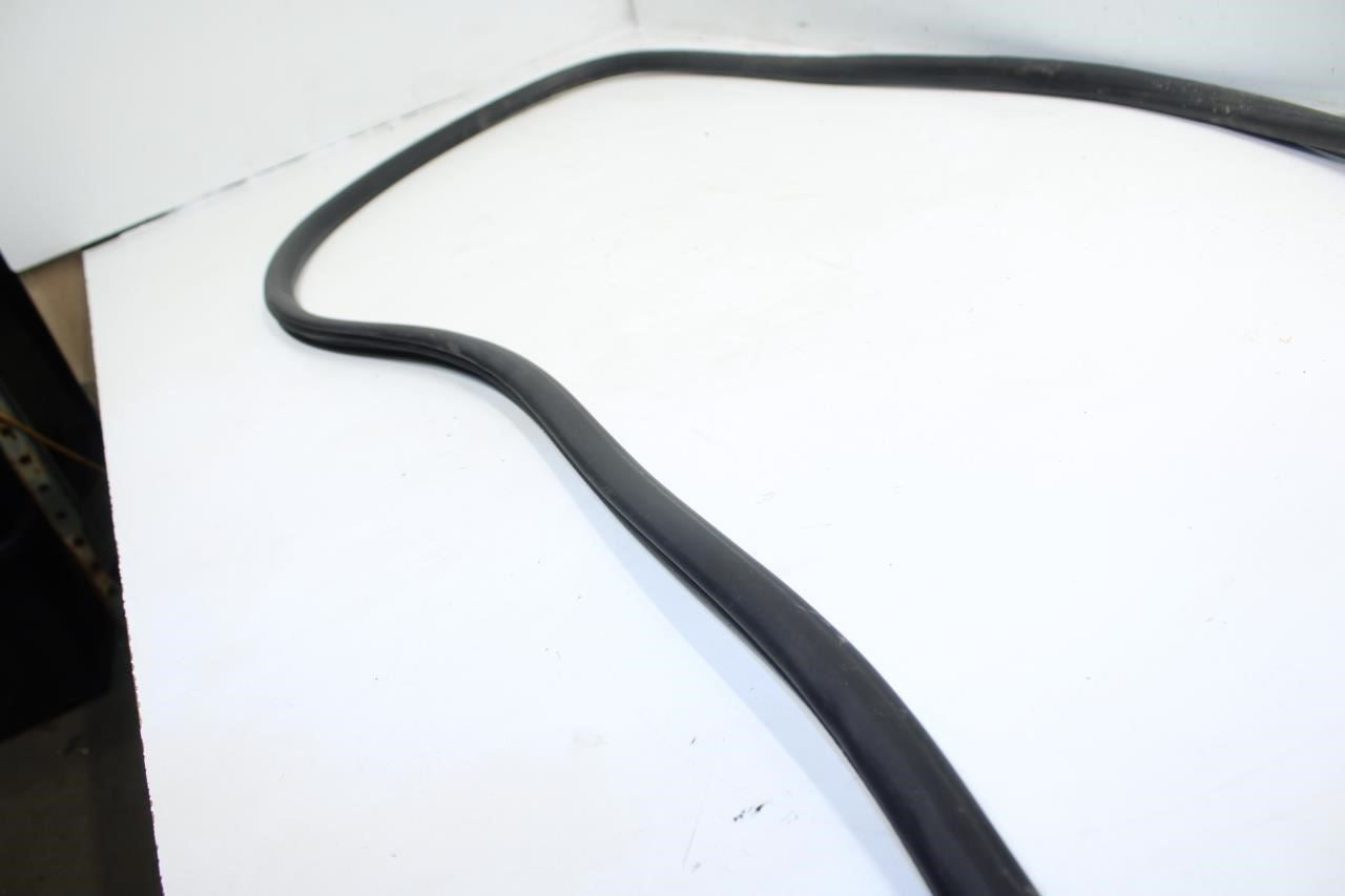2018-2024 GMC Terrain Denali Front Left Side Door Weatherstrip On Body 84227269 - Alshned Auto Parts