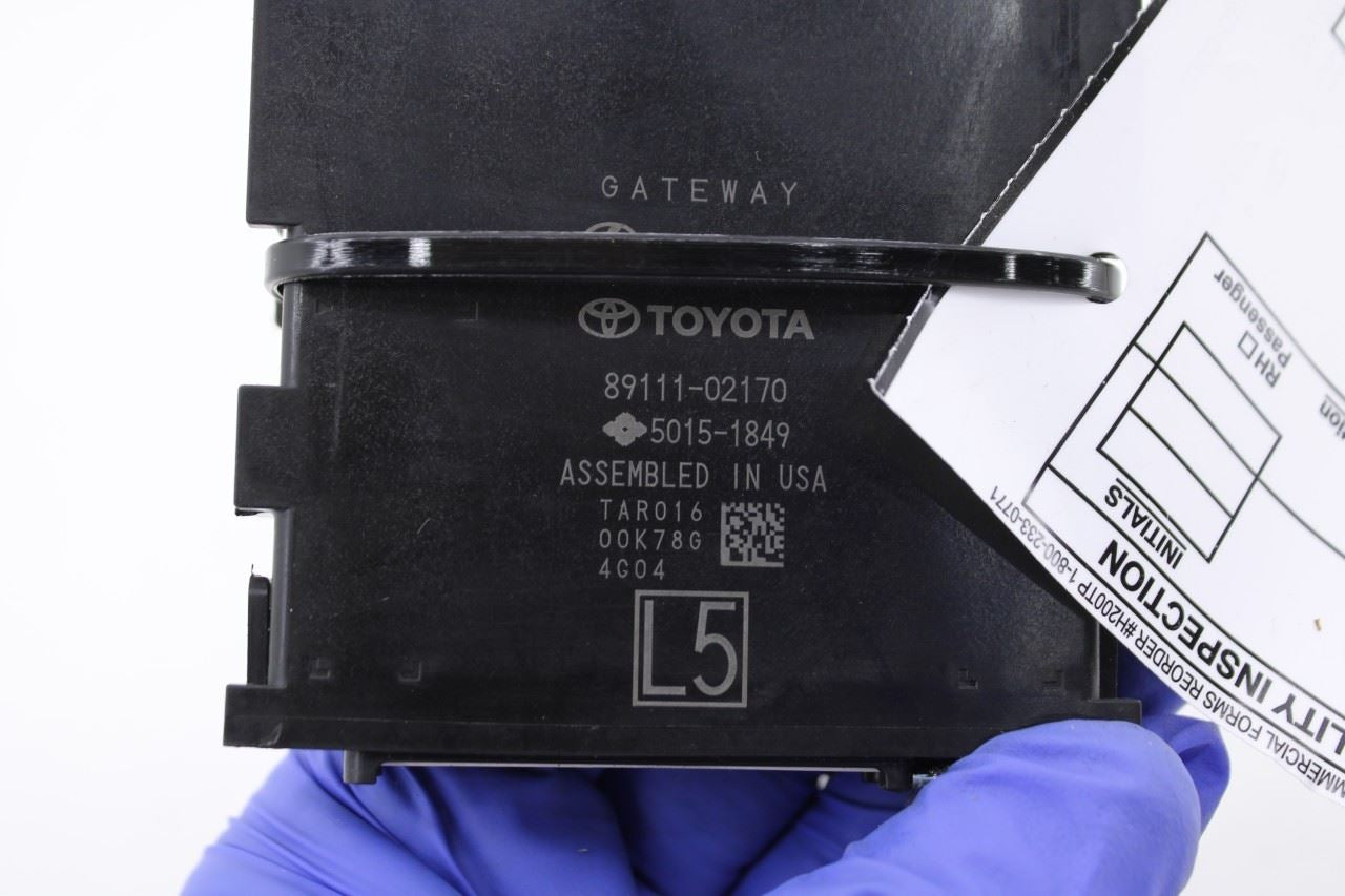 2022-2024 Toyota Corolla LE Network Gateway Computer Control Module 89111-021703