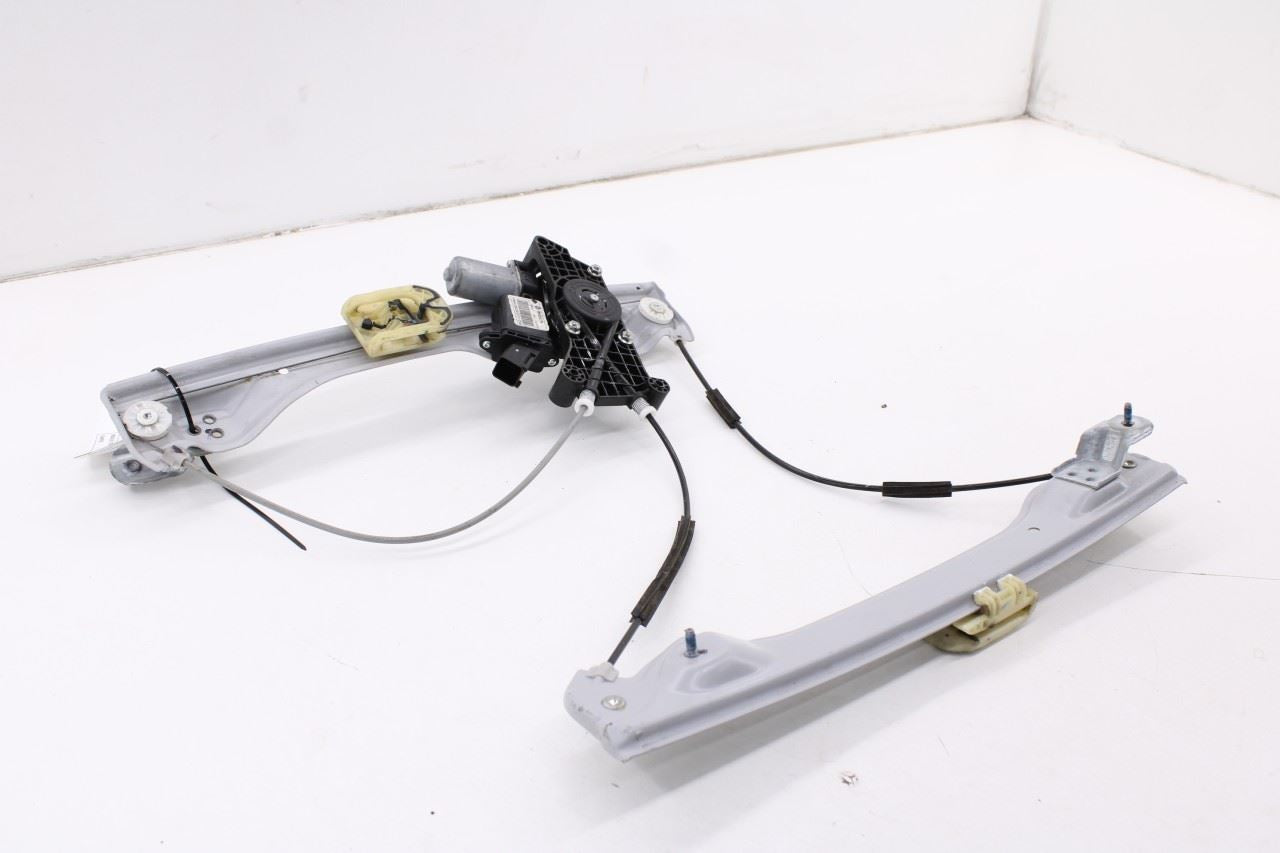 18-24 Chevrolet Equinox LT Front Left Driver Side Door Window Regulator w/ Motor2
