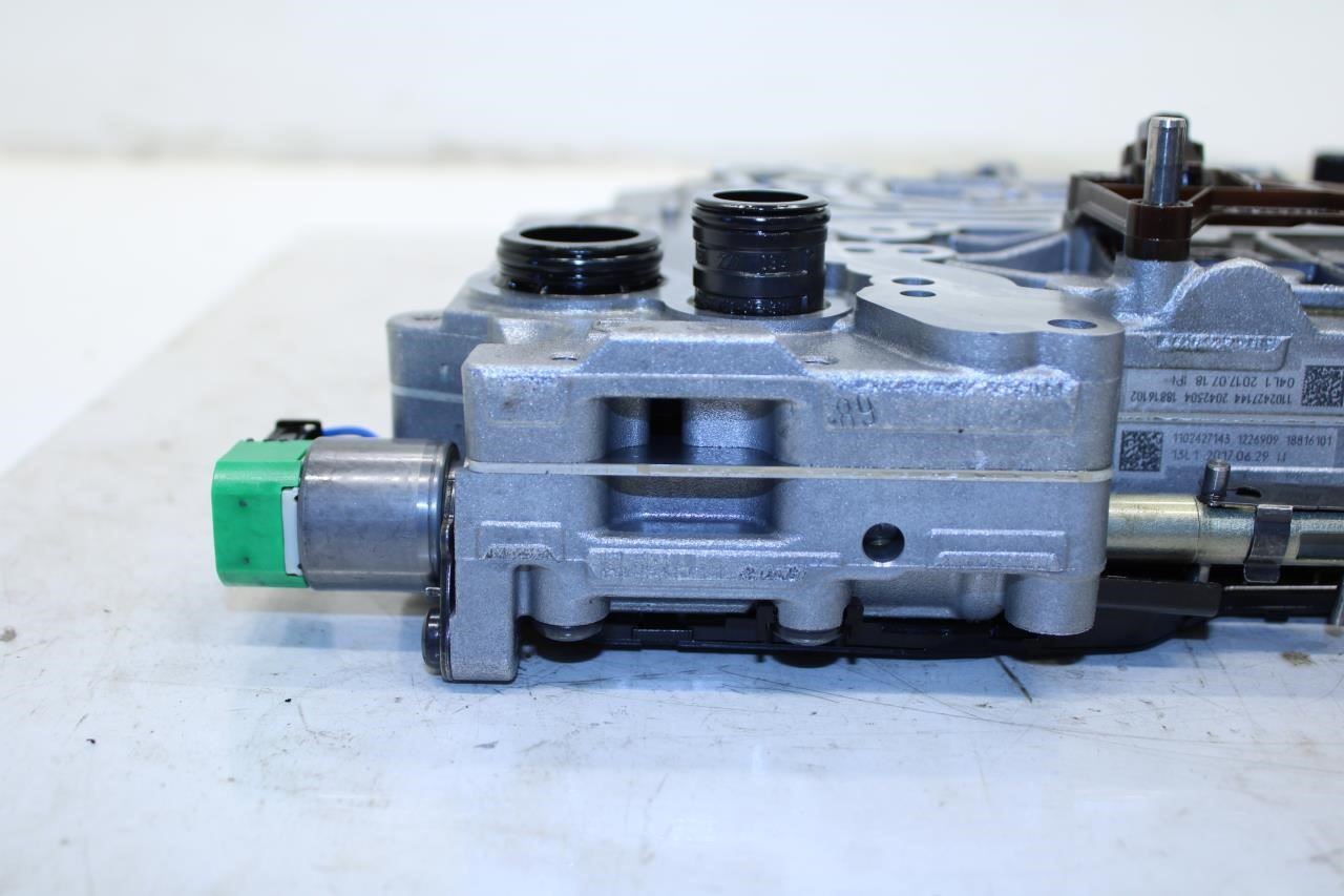 17-20 BMW 430i xDrive 2.0L AWD 8-Speed Auto Transmission Valve Body 2400863221310