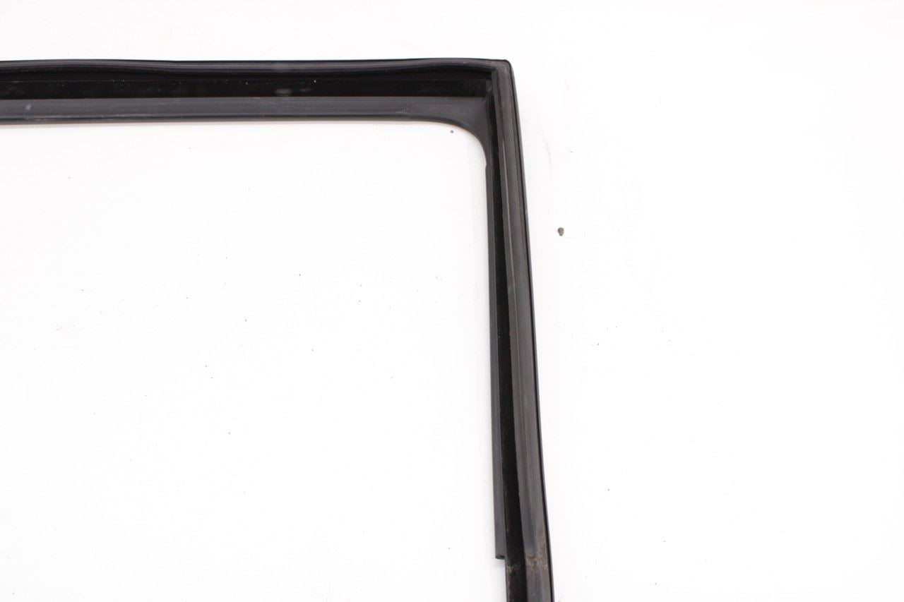 17-26 Chrysler Pacifica Rear Right Sliding Door Run Channel w Belt Weatherstrips - Alshned Auto Parts