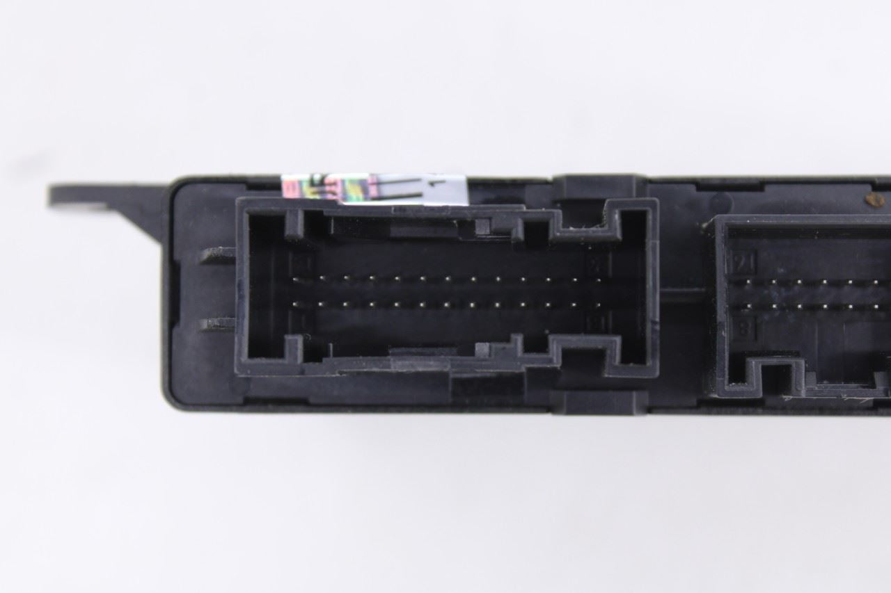 2013-2014 Porsche Cayenne S Front Right Passenger Side Power Seat Control Module3