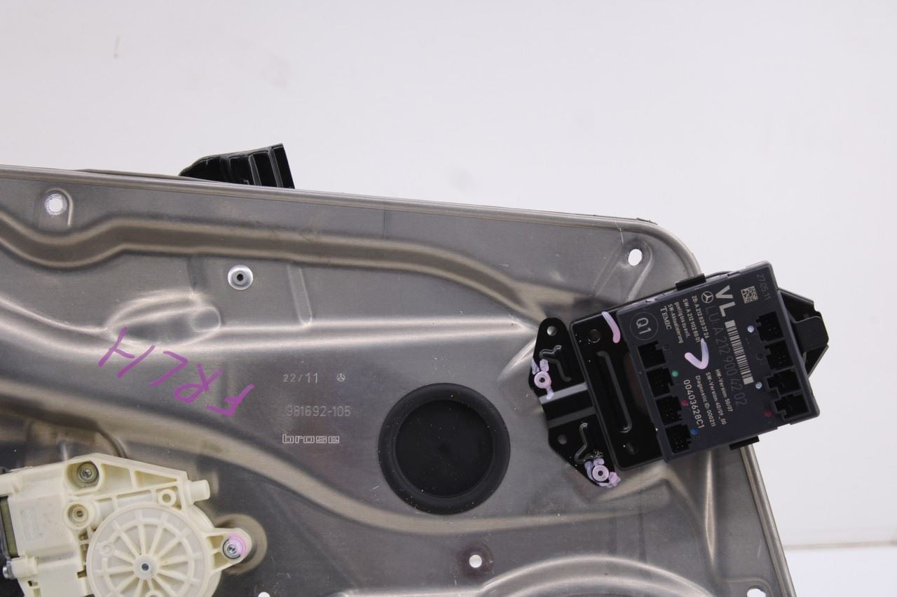 2010-16 Mercedes-Benz E 350 Luxury 4Matic FR LH Door Window Regulator w/ Carrier3