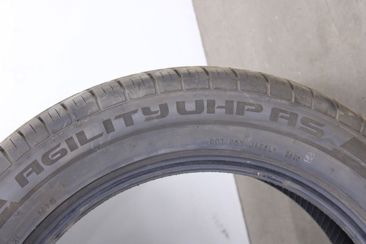 2025 Tire Blackhawk Agility UHP AS 225/55R18 Set of 2 R830877