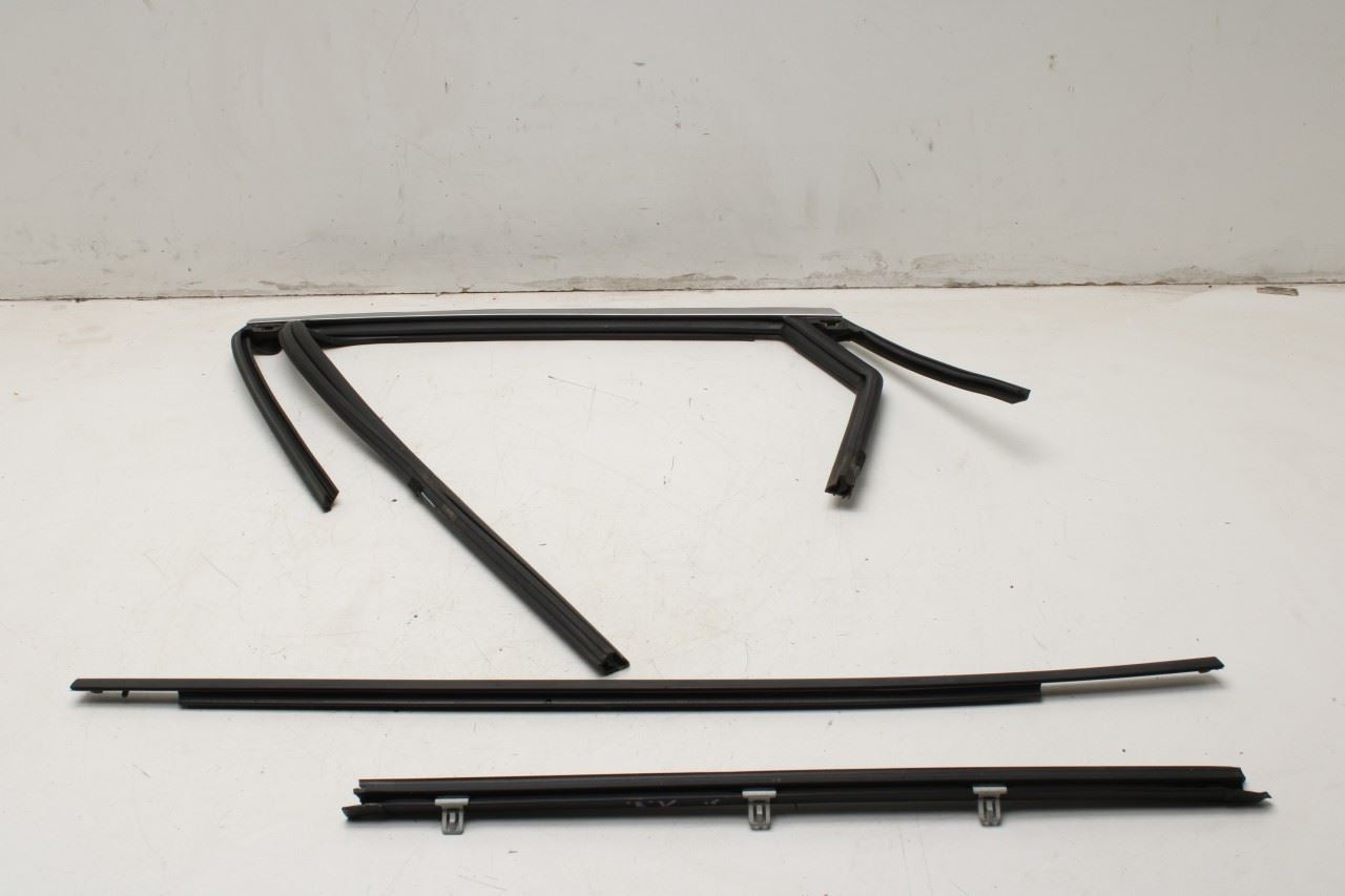 20-25 Ford Escape Rear Left Door Run Channel w Belt Weatherstrips LJ6Z-7825767-D - Alshned Auto Parts