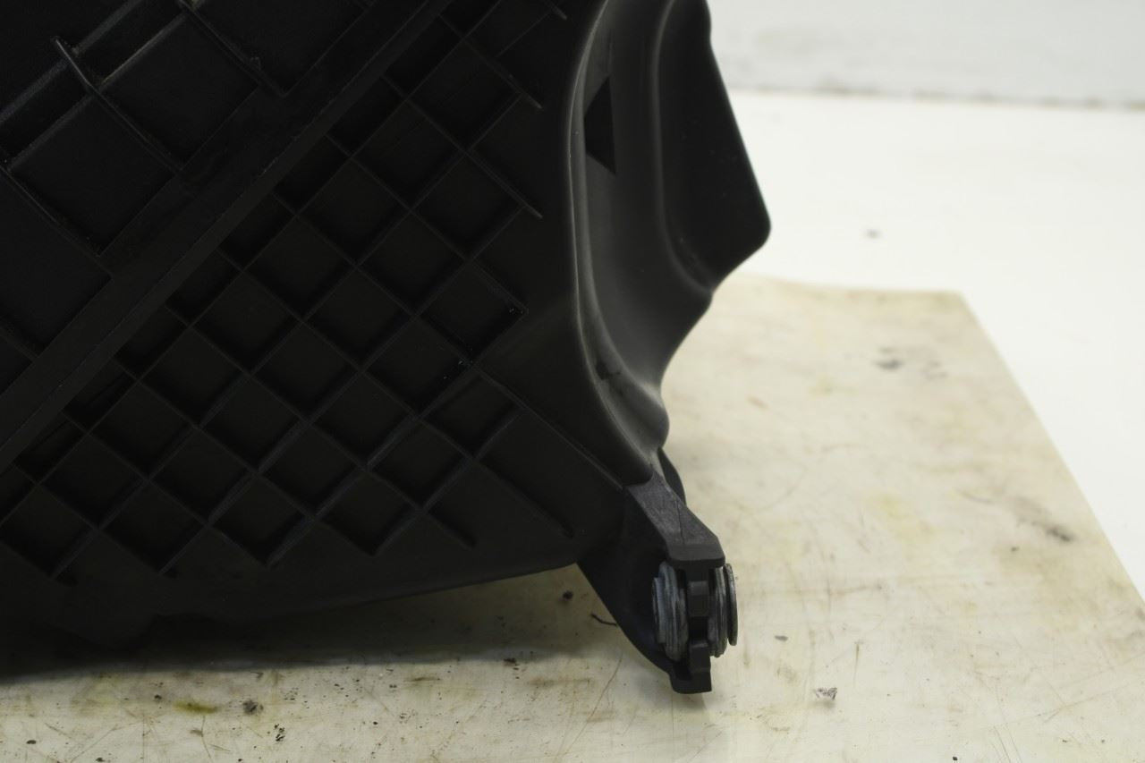 2019-2020 Kia Sorento LX 3.3L FWD Air Intake Cleaner Assembly 28110C5250 OEM - Alshned Auto Parts