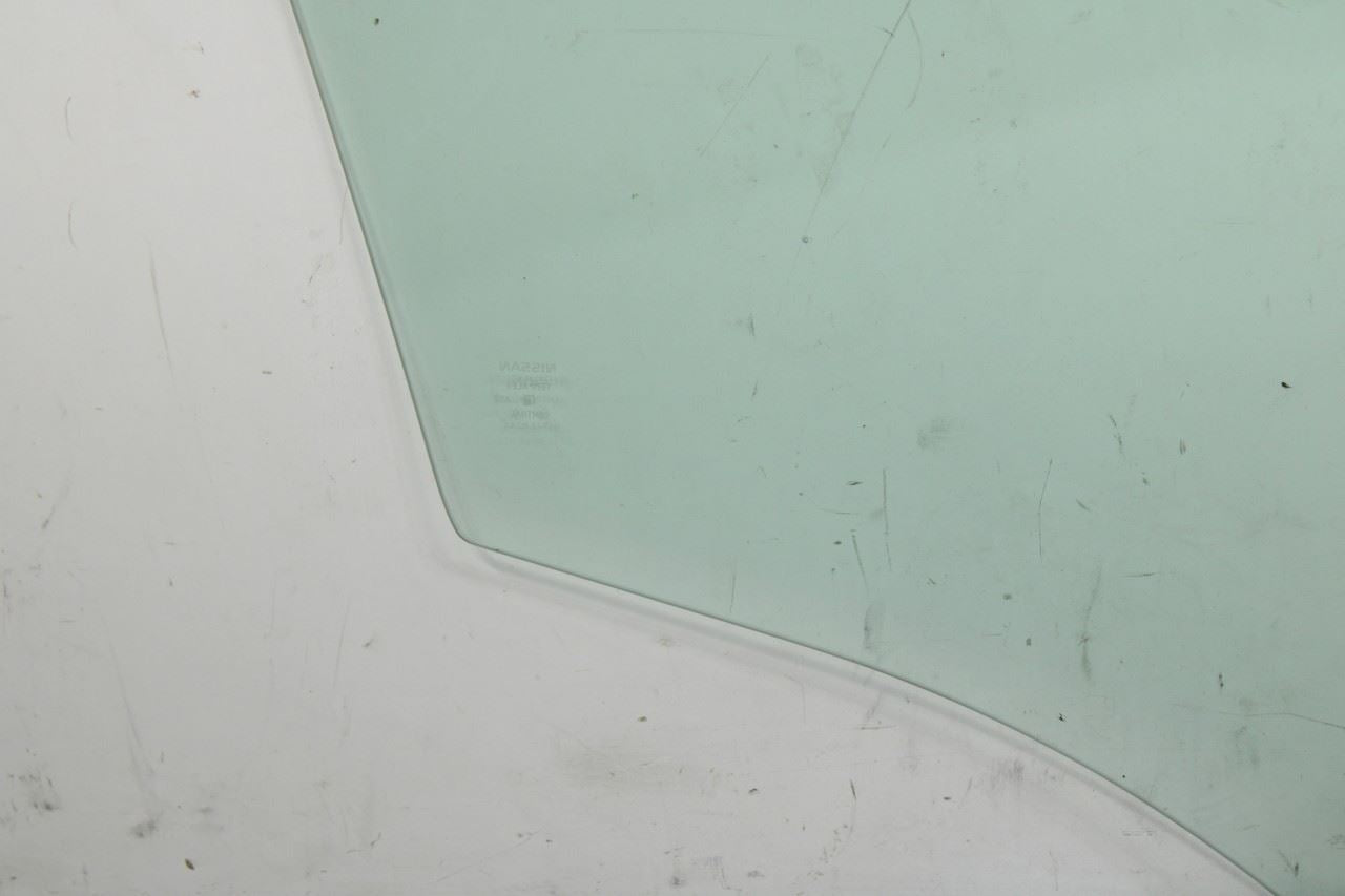 2017-2022 Nissan Rogue Sport SL AWD Front Left Driver Side Door Window Glass - Alshned Auto Parts