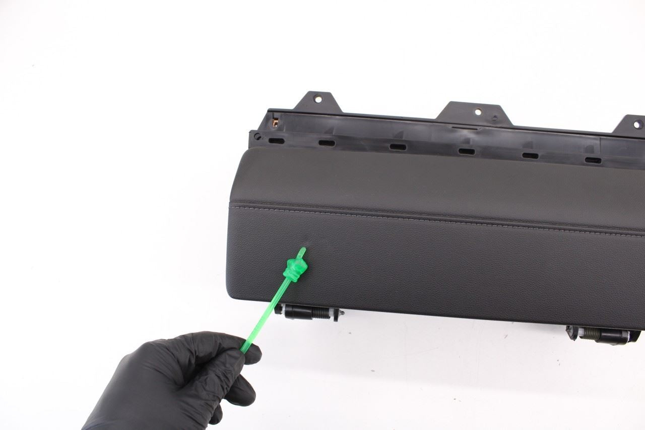 2022-25 Chevrolet Silverado LT-L Dashboard Upper Glove Box Assembly 85609550 OEM - Alshned Auto Parts