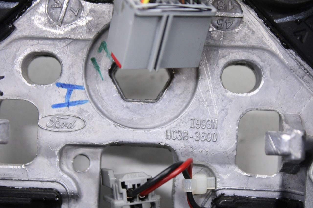 18-20 Ford Expedition Limited 3.5L 4WD Steering Wheel Leather w/ Control Buttons - Alshned Auto Parts