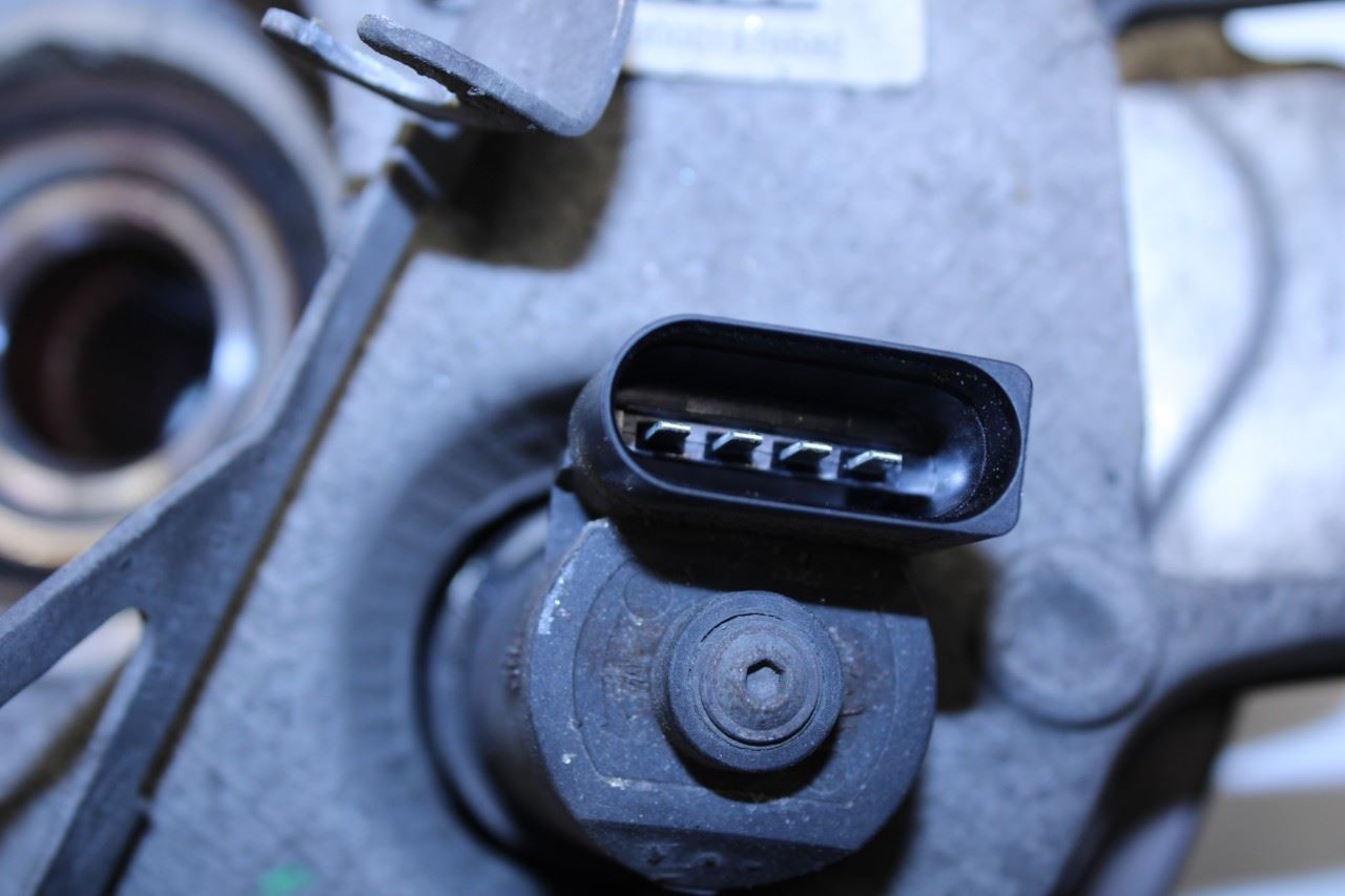 14-16 Porsche Panamera 4 3.6L AWD Rear Passenger Right Side Spindle Knuckle Hub - Alshned Auto Parts