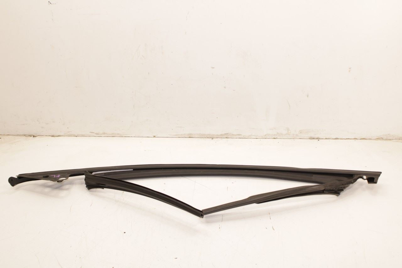 20-25 Mazda CX-30 2.5 S FR LH Door Run Channel w Molding and Weatherstrip *ReaD* - Alshned Auto Parts