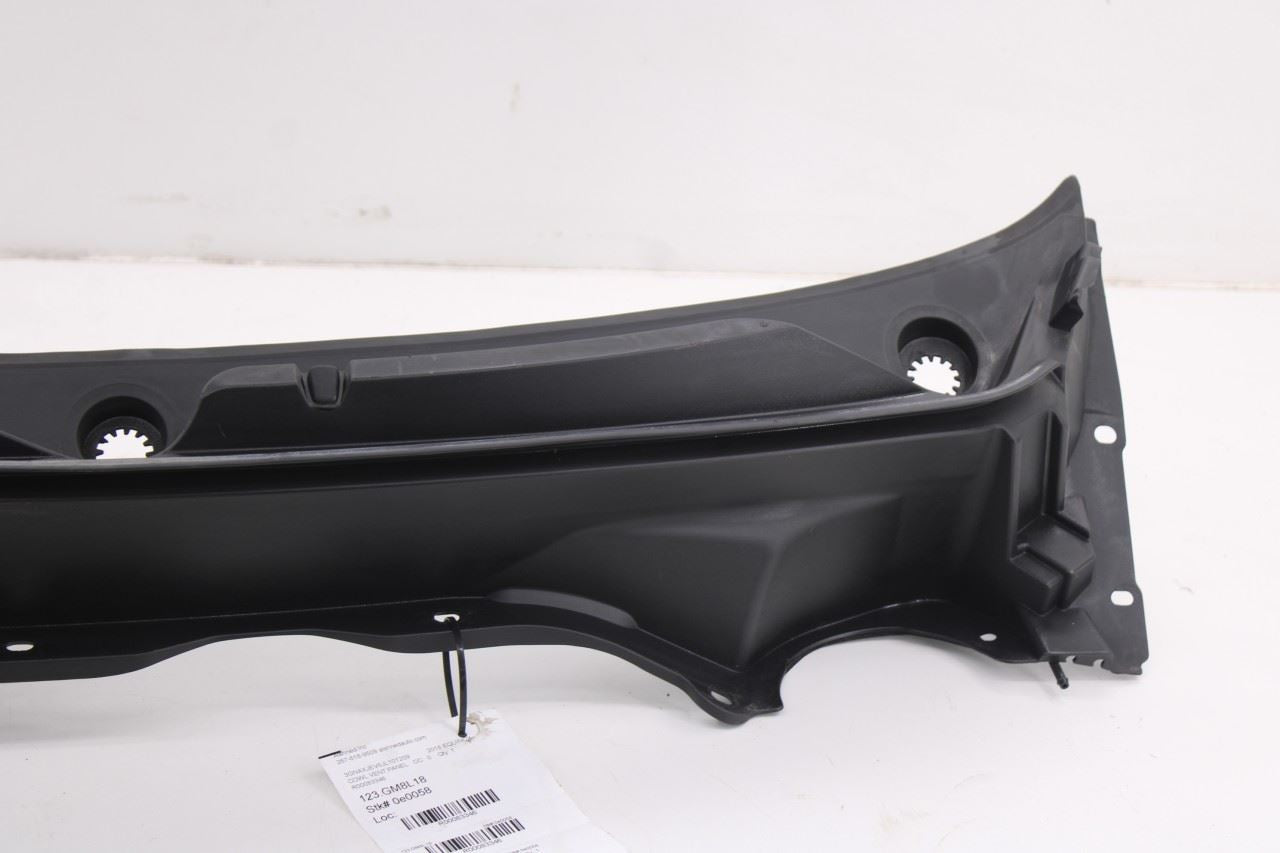 2018-2024 Chevrolet Equinox LT Front Windshield Cowl Vent Grille Panel 849318784