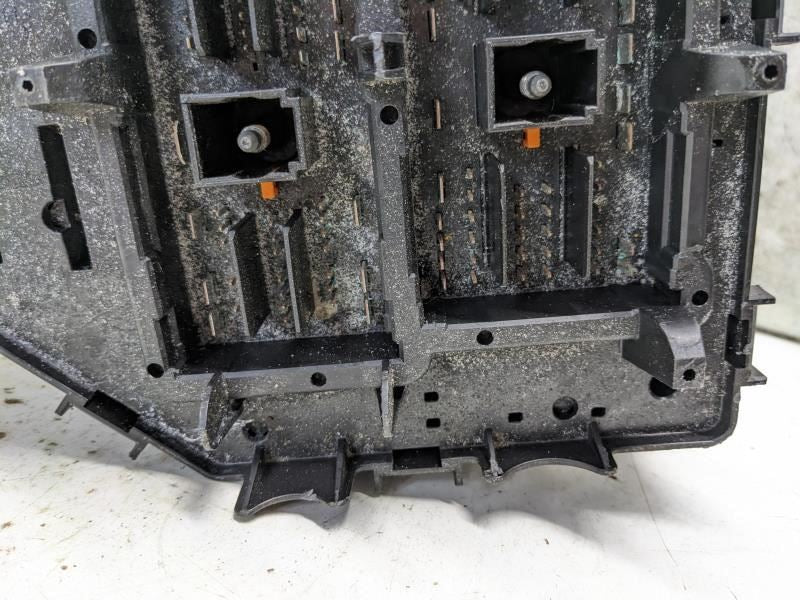 2015-17 Chevrolet Traverse Fuse Box Relay Power Distribution Block 23436804 OEM - Alshned Auto Parts