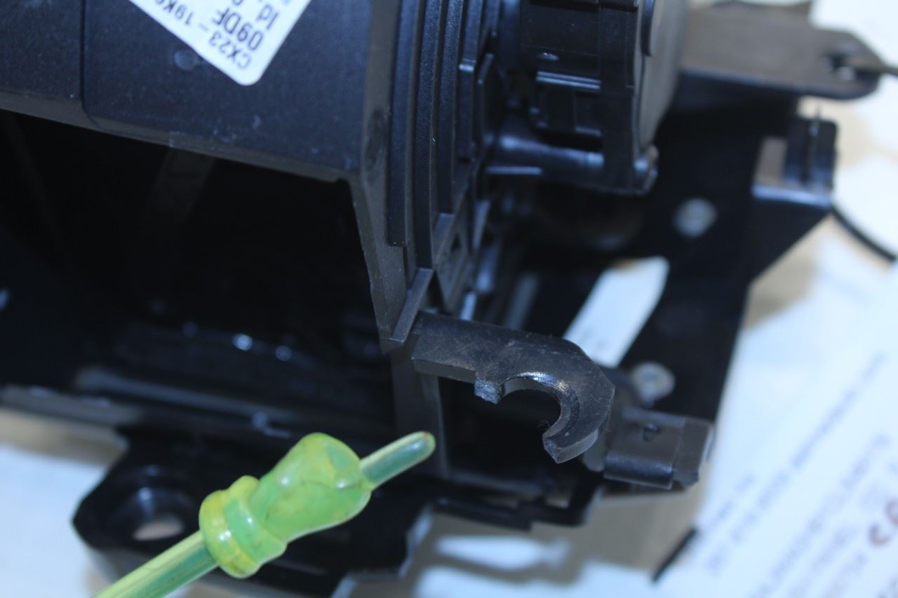 2012-2015 Jaguar XF Portfolio Dash Center Screen Bezel Trim w/ Air Vents *ReaD* - Alshned Auto Parts