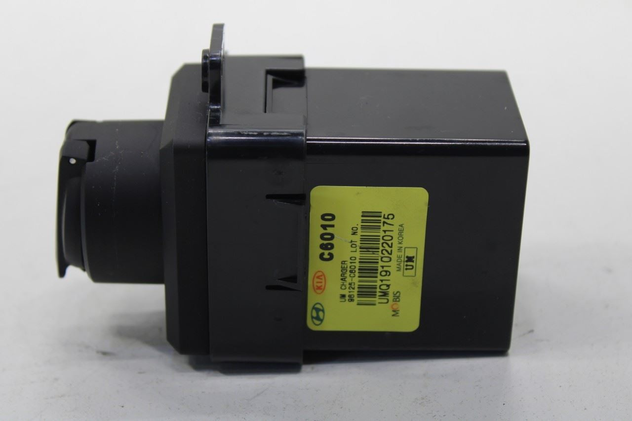 2015-20 Kia Sorento LX 3.3L Center Console Battery Charger USB Port 96125-C6010 - Alshned Auto Parts
