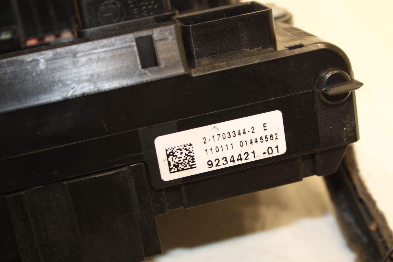 2010-2012 BMW 750Li xDrive 4.4L AWD Front Power Distribution Fuse Relay Block - Alshned Auto Parts