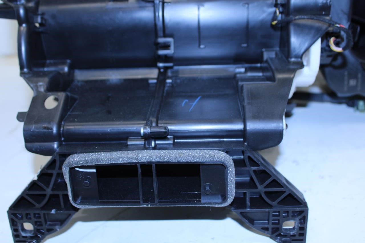 2018-2020 Jaguar XE R-Dynamic S 2.0L HVAC Heater Housing Box T2H40216 OEM - Alshned Auto Parts