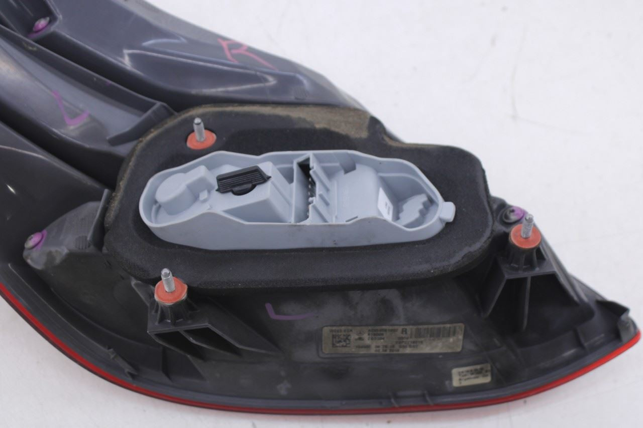 2015-2018 Mercedes-Benz C300 4Matic Rear Right Passenger Side Tail Light Lamp - Alshned Auto Parts
