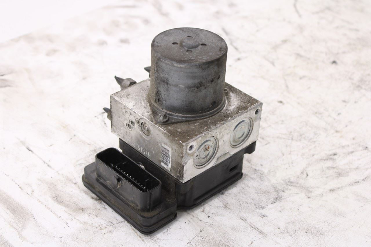 14-15 Dodge Durango SXT 3.6L ABS Anti Lock Brake Pump Control Module 68241676AC10