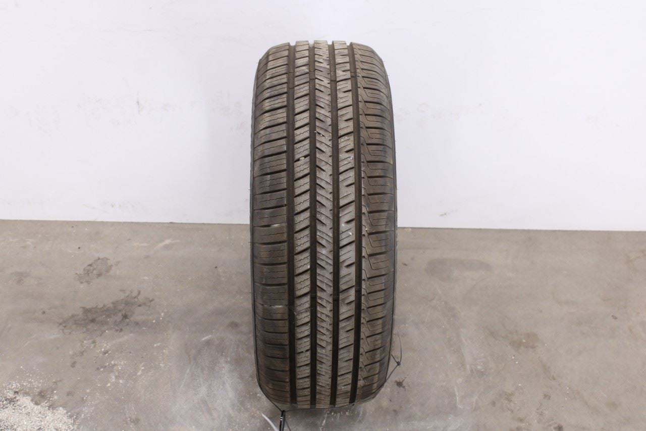 2025 Tire Blackhawk Agility UHP AS 225/55R18 R830962